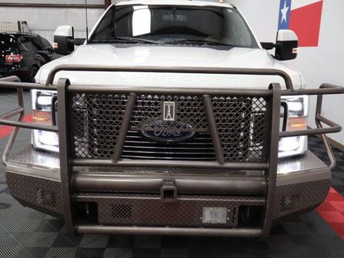 Used 2022 Ford F350 King Ranch w/ King Ranch Ultimate Package AWD/4WD image 30
