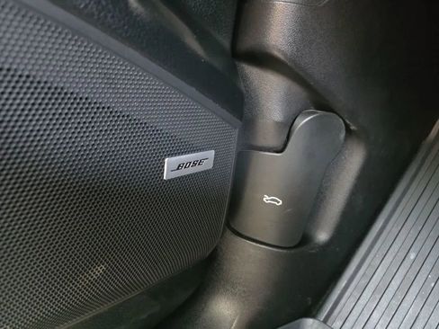 Used 2020 Porsche Cayenne AWD/4WD image 38