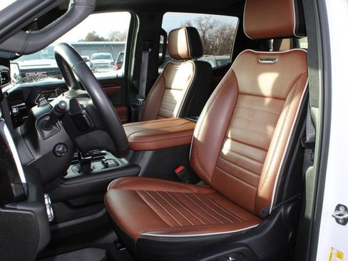 Used 2024 GMC Sierra 1500 Denali Ultimate image 15