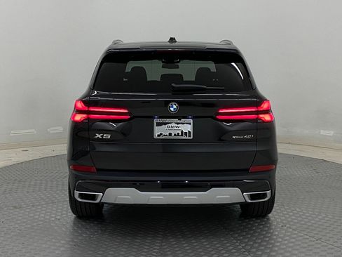 Used 2026 BMW X5 xDrive40i w/ Premium Package image 9