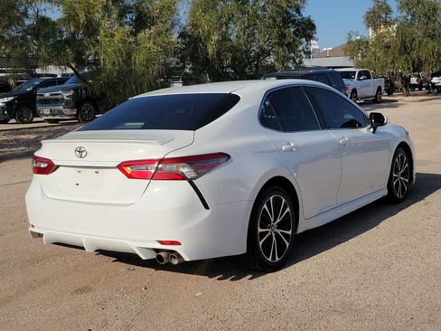 Used 2018 Toyota Camry SE w/ Convenience Package FWD image 8