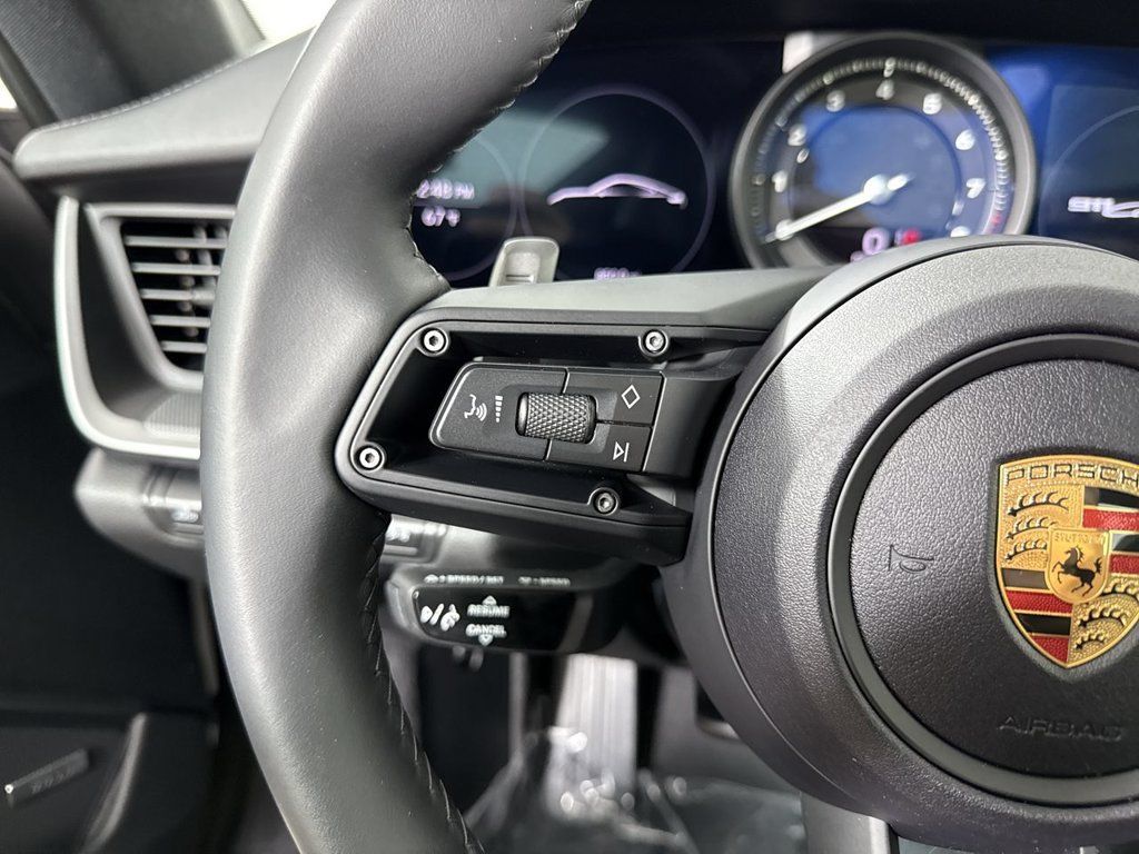 Certified 2024 Porsche 911 Carrera 4 AWD/4WD image 37
