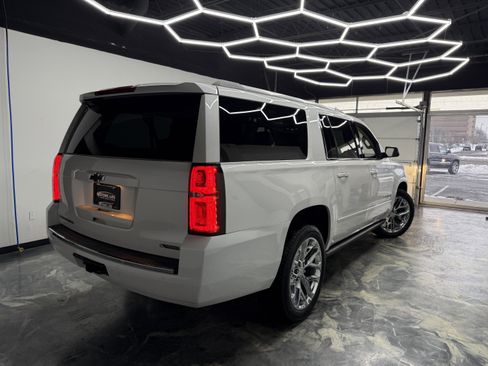 Used 2017 Chevrolet Suburban Premier image 5