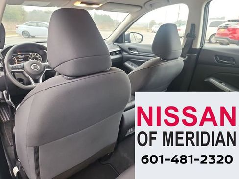 Used 2024 Nissan Altima 2.5 SV image 24