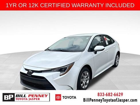 Used 2025 Toyota Corolla LE w/ Convenience Package FWD image 1