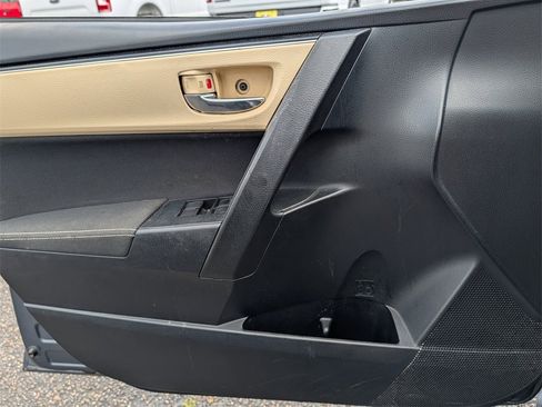 Used 2019 Toyota Corolla LE image 13