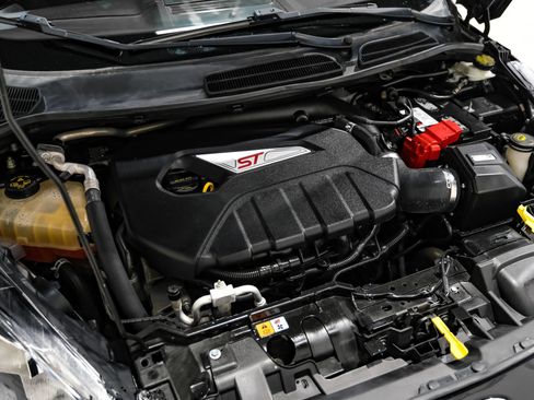 Used 2017 Ford Fiesta ST FWD image 54
