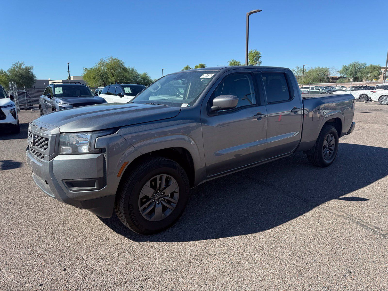Certified 2025 Nissan Frontier SV RWD image 1