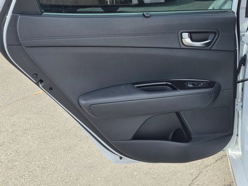 Used 2018 Kia Optima SX w/ Technology Package FWD image 10