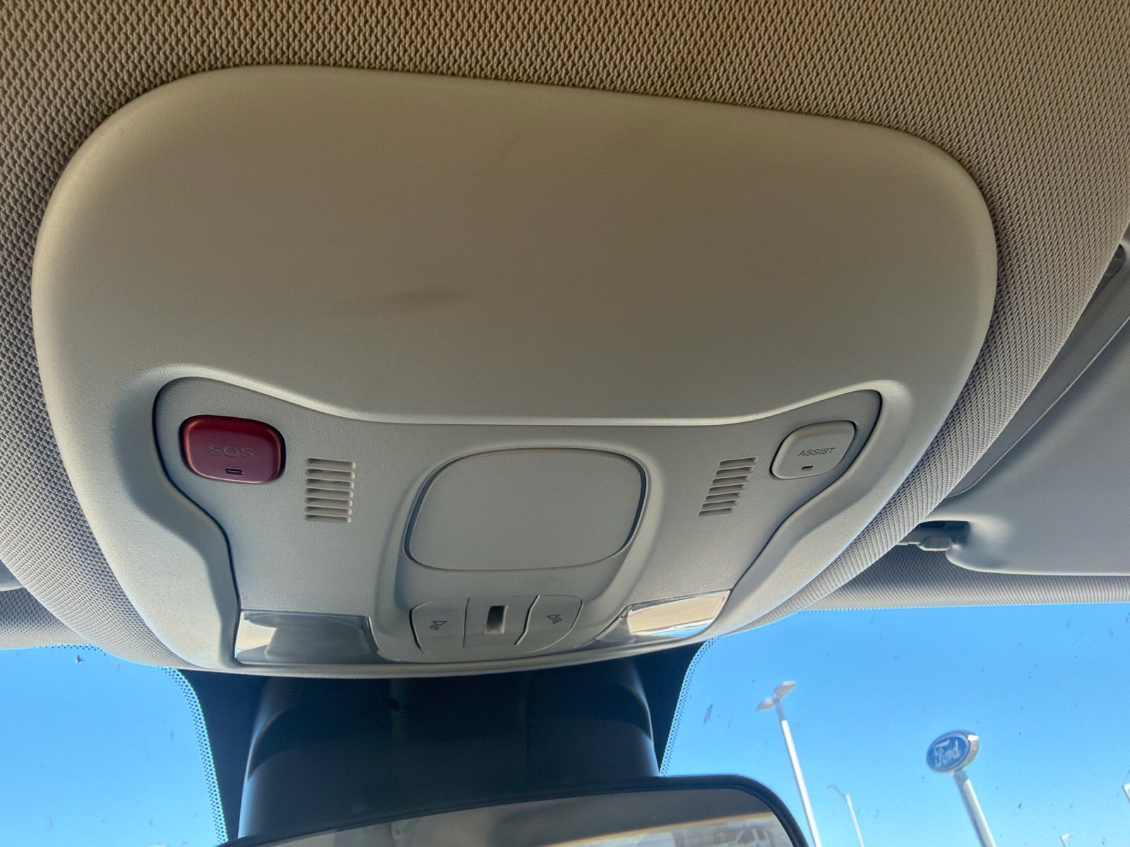 Used 2020 Jeep Renegade Latitude FWD image 13