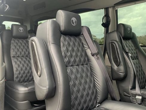 Used 2024 Mercedes-Benz Sprinter 3500 image 38