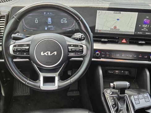 Used 2023 Kia Sportage EX image 10
