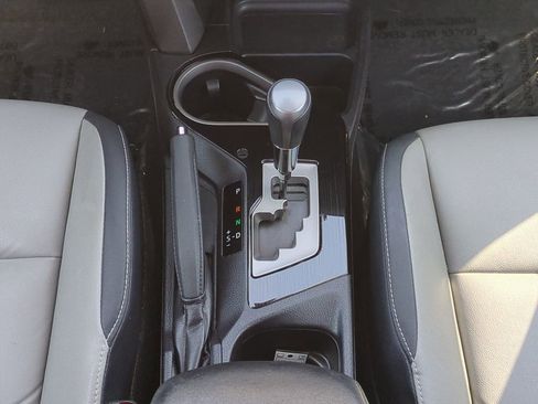 Used 2018 Toyota RAV4 Limited image 27