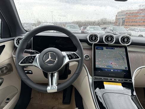 New 2026 Mercedes-Benz GLC 300 4MATIC image 11