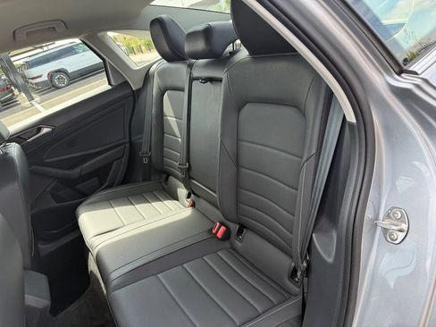 Used 2024 Volkswagen Jetta SE FWD image 22