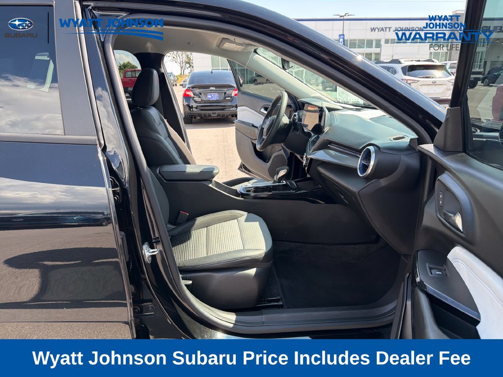 Used 2024 Chevrolet Trax LT FWD image 37