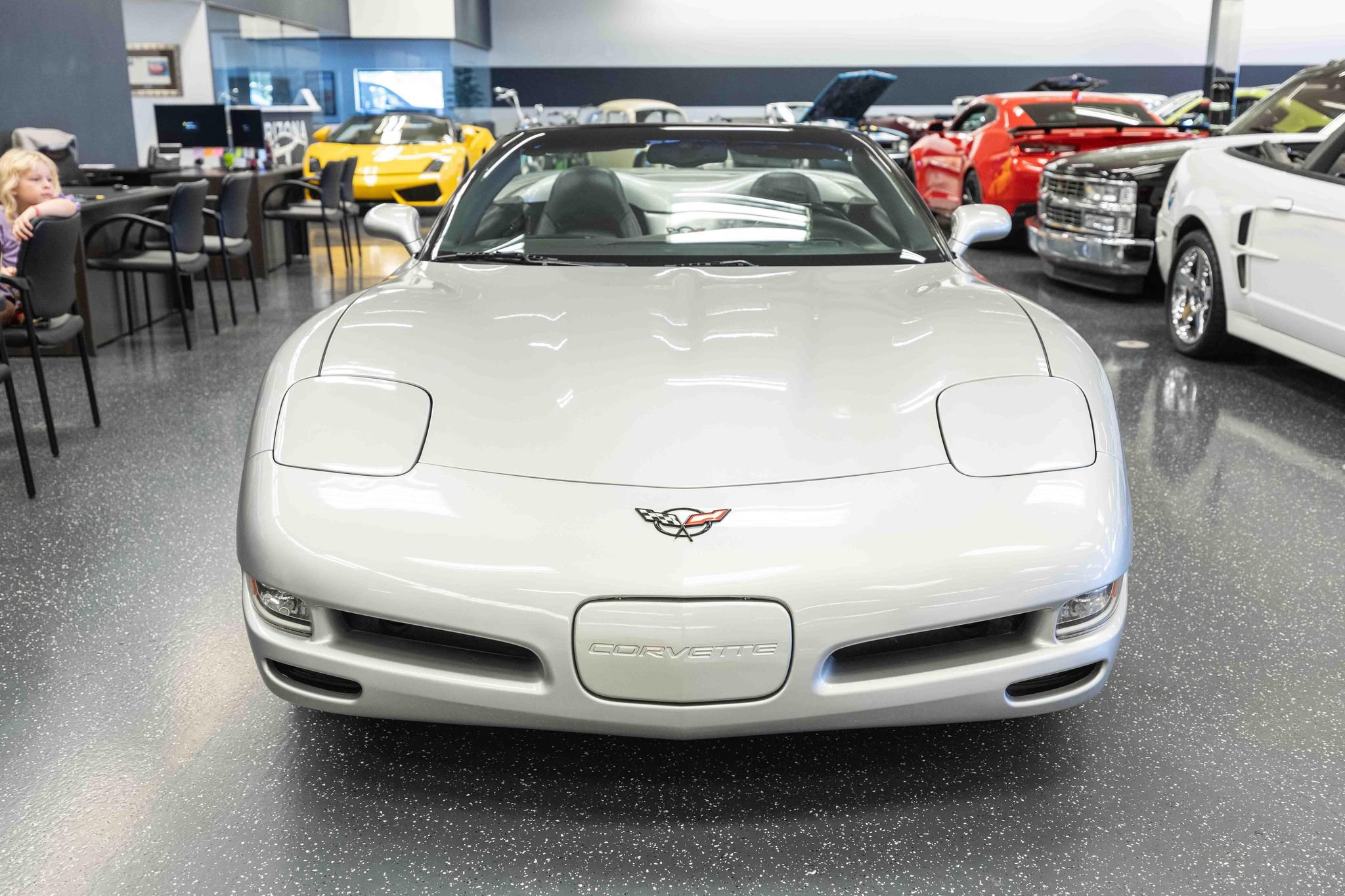 Used 2004 Chevrolet Corvette Convertible w/ Preferred Equipment Group RWD image 2