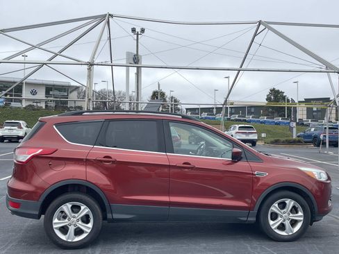 Used 2016 Ford Escape SE w/ SE Leather Comfort Package image 8