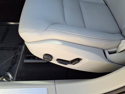 Certified 2023 Volvo XC60 B5 Plus image 22