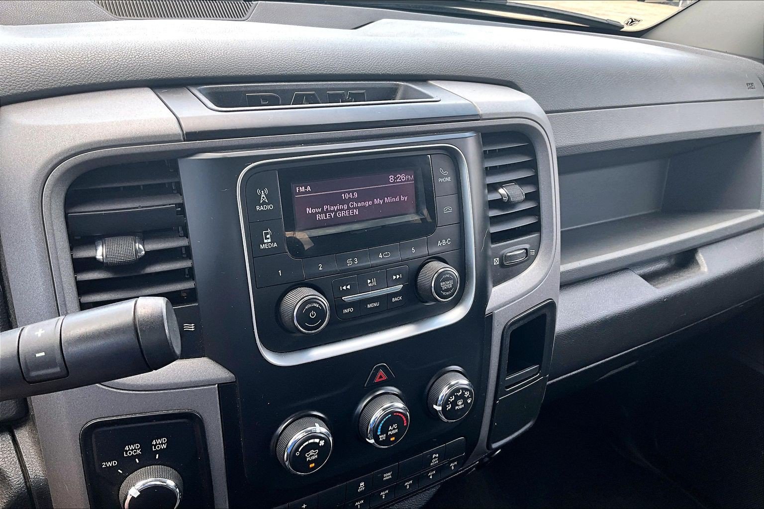 Used 2017 RAM 2500 Tradesman w/ Chrome Appearance Group AWD/4WD image 28