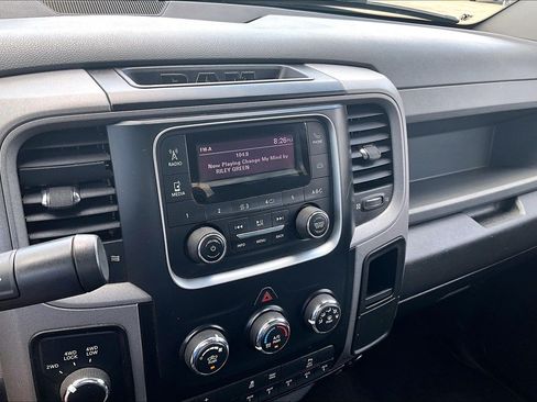 Used 2017 RAM 2500 Tradesman w/ Chrome Appearance Group AWD/4WD image 28