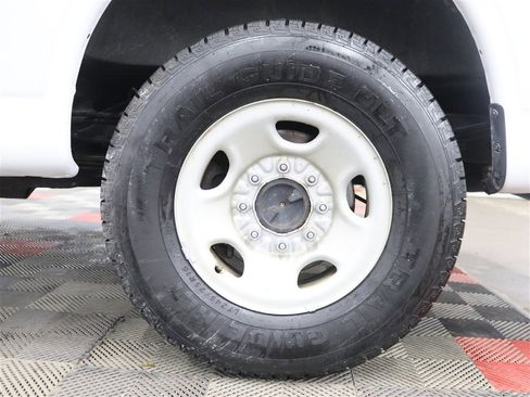 Used 2022 Chevrolet Express 2500 Extended w/ Enhanced Convenience Package image 37