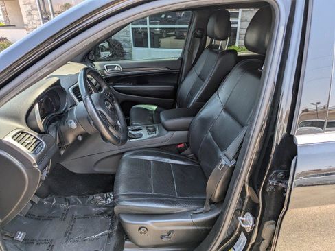 Used 2018 Jeep Grand Cherokee Limited w/ Luxury Group II AWD/4WD image 11