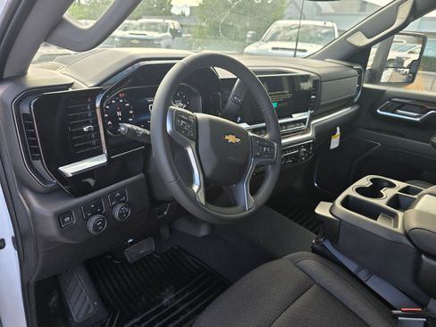 New 2025 Chevrolet Silverado 3500 LT AWD/4WD image 12