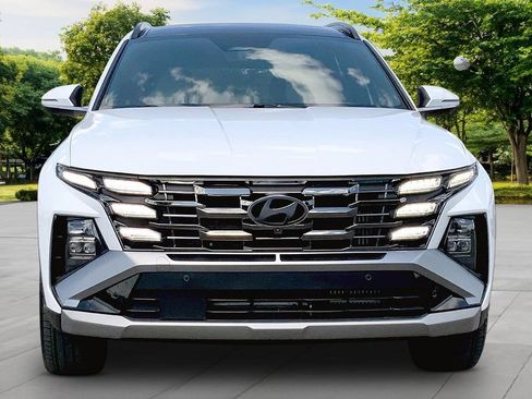 Used 2025 Hyundai Tucson Limited AWD/4WD image 2