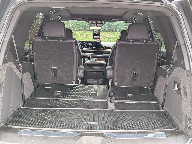 Used 2023 Cadillac Escalade Premium Luxury w/ LPO, Floor Liner Package AWD/4WD image 14