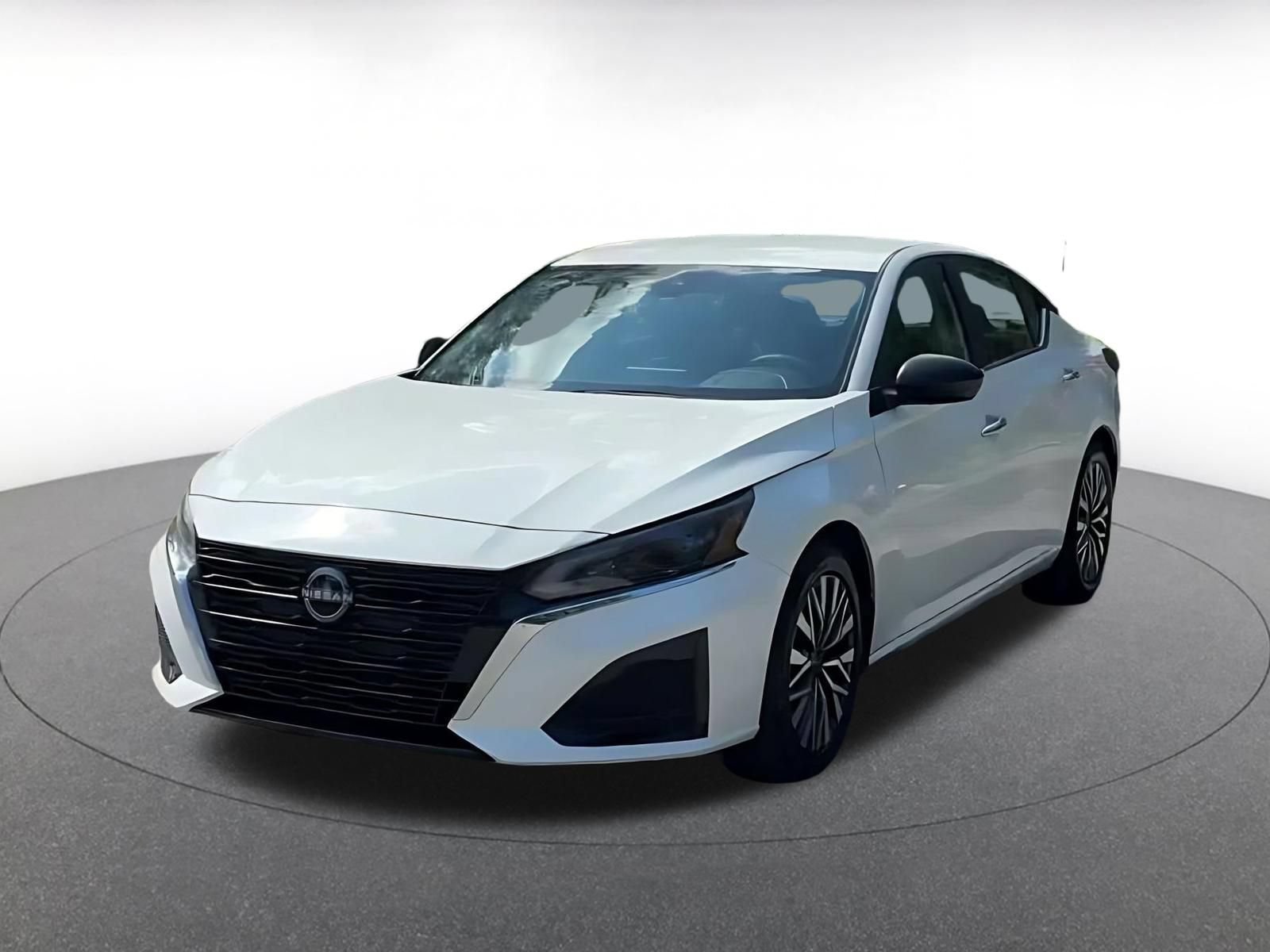 Used 2025 Nissan Altima 2.5 SV FWD image 6
