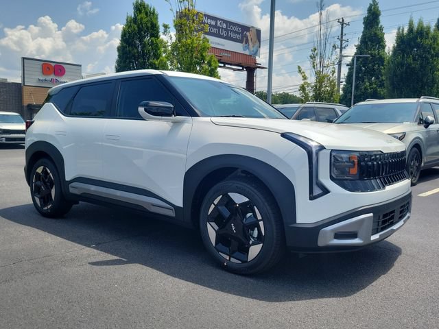 New 2027 Kia Seltos S FWD image 3