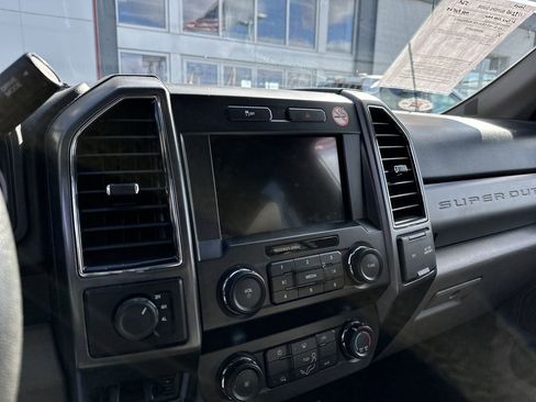 Used 2021 Ford F250 XLT image 16