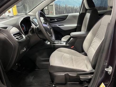 Used 2019 Chevrolet Equinox LS AWD/4WD image 11