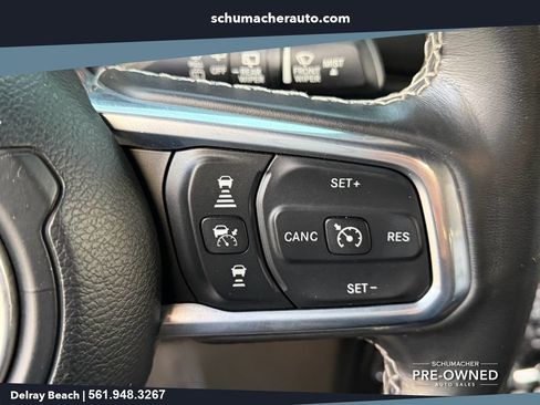 Used 2022 Jeep Wrangler Unlimited Sahara w/ LED Lighting Group AWD/4WD image 23