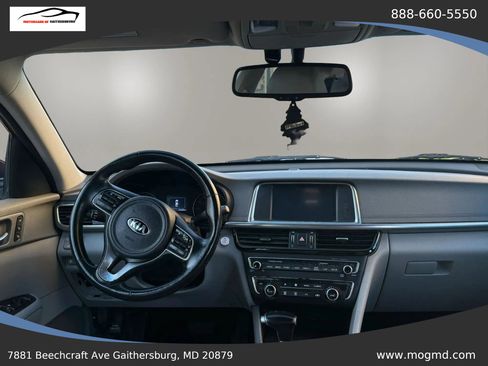 Used 2016 Kia Optima EX w/ Premium Package image 11