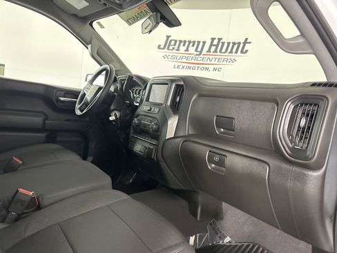 Used 2022 Chevrolet Silverado 1500 Custom image 28