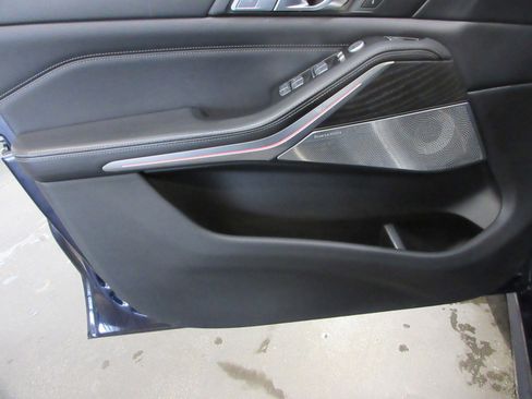 Used 2020 BMW X7 M50i image 26