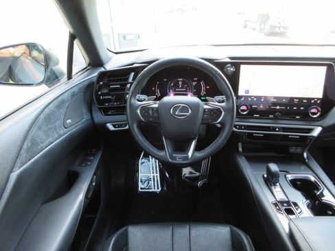Used 2024 Lexus RX 500h F Sport AWD/4WD image 35