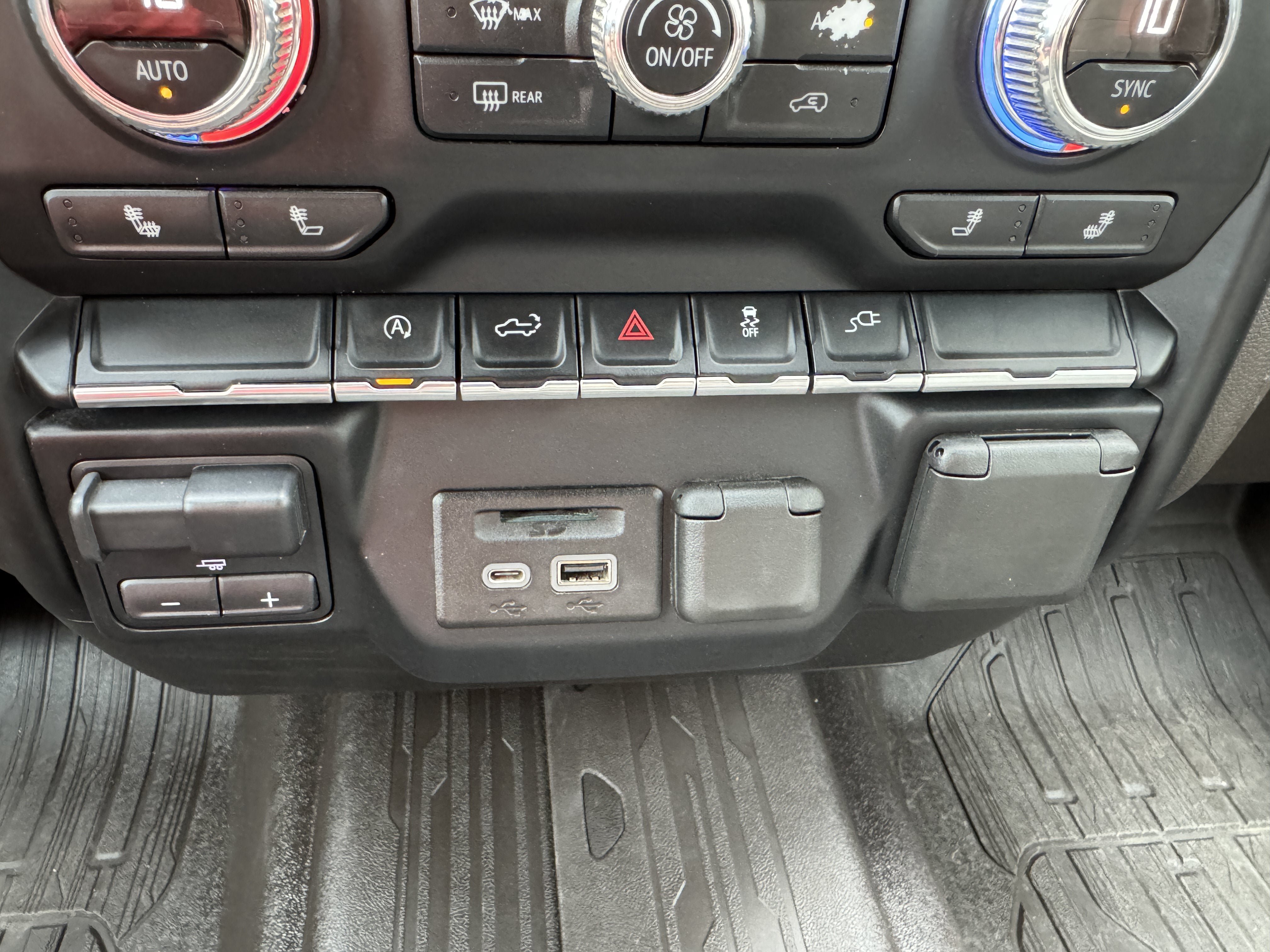Used 2019 GMC Sierra 1500 SLE w/ SLE Value Package AWD/4WD image 20