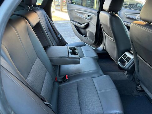 Used 2019 Chevrolet Impala LT image 20