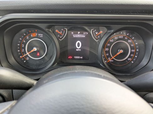 Used 2025 Jeep Wrangler Sport AWD/4WD image 29
