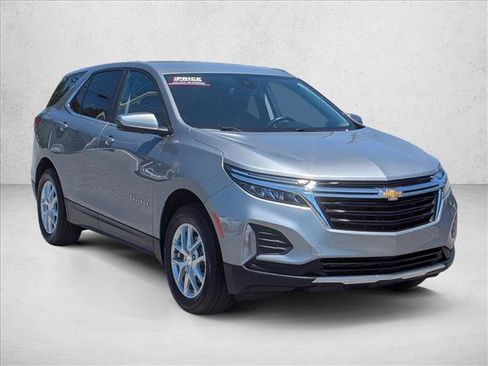 Used 2024 Chevrolet Equinox LT AWD/4WD image 3