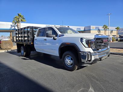 New 2024 GMC Sierra 3500 Pro w/ Convenience Package