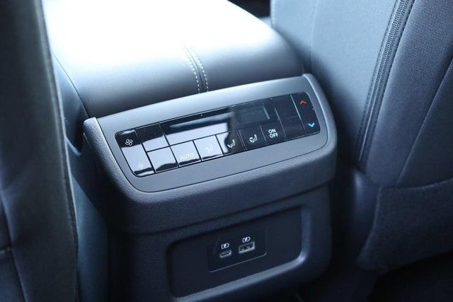 Certified 2025 Nissan Pathfinder SV w/ SV Premium Package AWD/4WD image 25