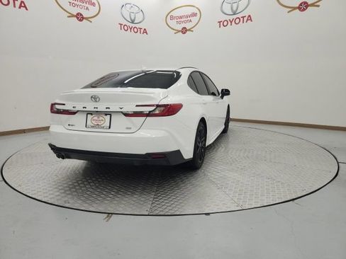 Used 2026 Toyota Camry SE w/ Convenience Package FWD image 8