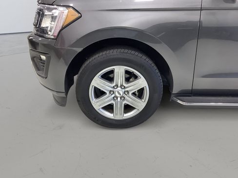 Used 2021 Ford Expedition XLT RWD image 8