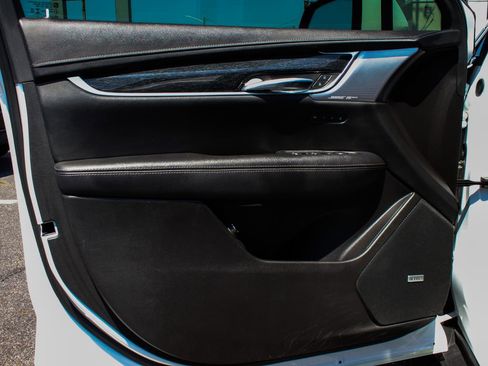 Used 2021 Cadillac XT5 Premium Luxury image 8