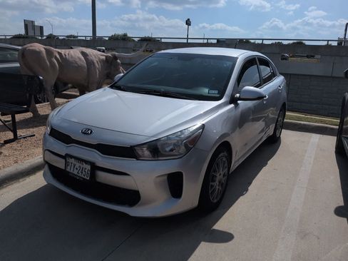 Used 2020 Kia Rio LX FWD image 1