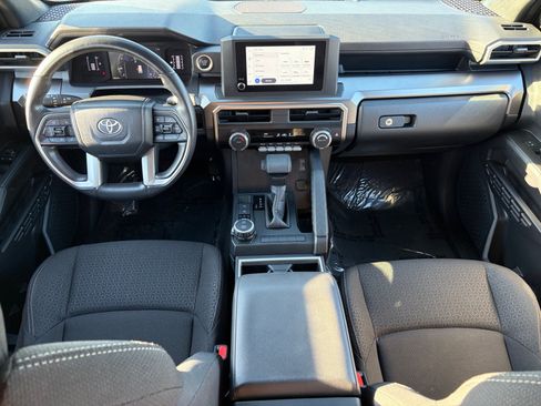 Used 2025 Toyota 4Runner SR5 AWD/4WD image 24
